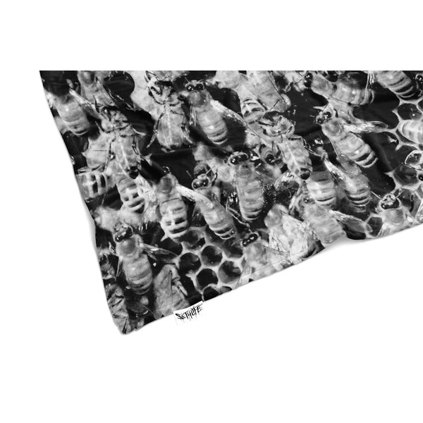 BEES DARK BLANKET