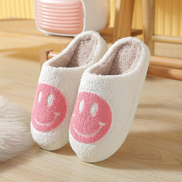 MEGA SMILEY FACE FUZZY SLIPPERS