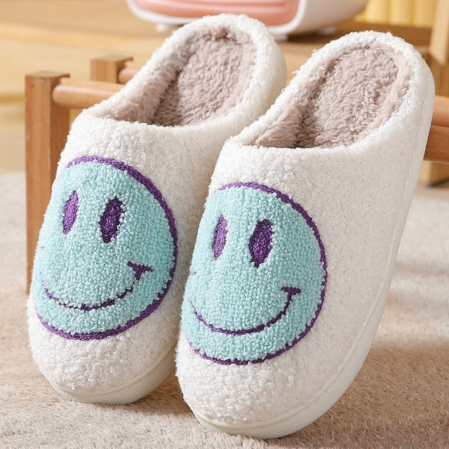 MEGA SMILEY FACE FUZZY SLIPPERS