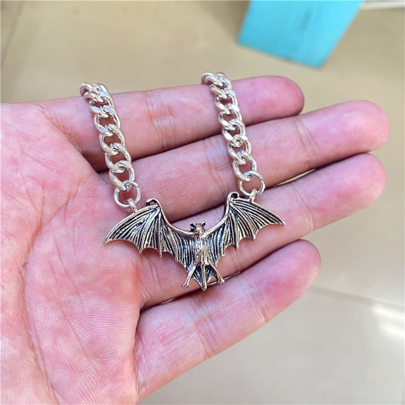 SNEX BAT CHOKER NECKLACE