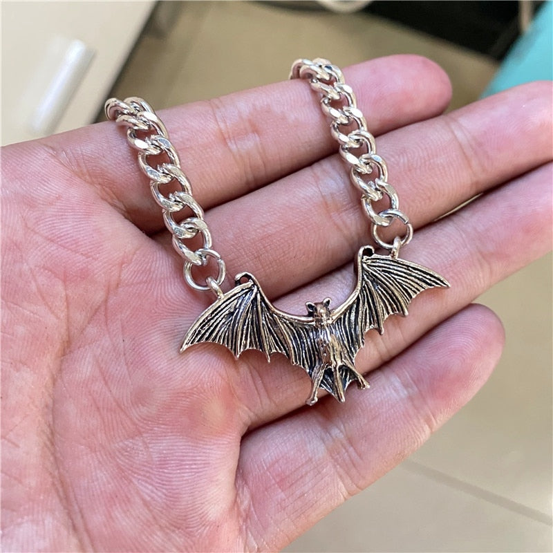 SNEX BAT CHOKER NECKLACE